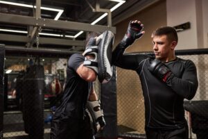 Techniki walki w MMA: Klucz do sukcesu w ringu